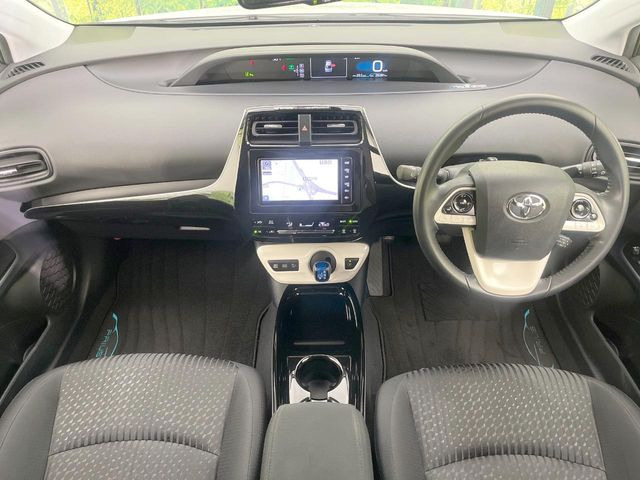 プリウス1.8 S セーフティ プラス