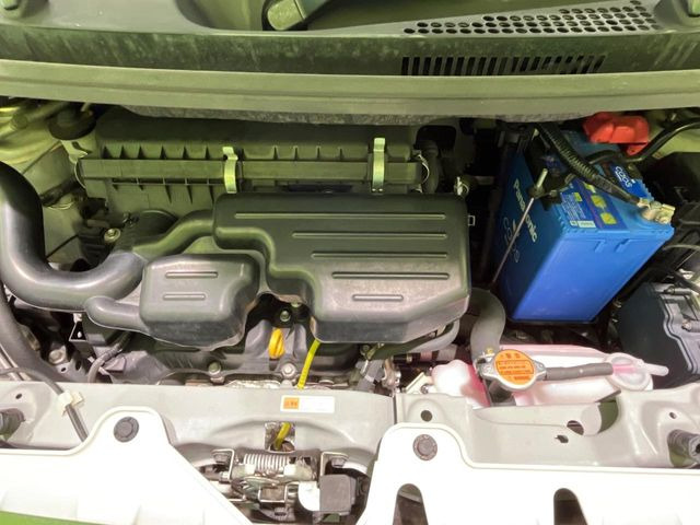 親切・丁寧な専門メカニックスタッフが応対!・車検・点検整備・事故等の修理などアフターサービスも安心。お車のカスタマイズもネクステージのサービススタッフまでご相談ください!