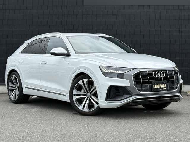 Q855 TFSI クワトロ デビューパッケージ Sライン 4WD