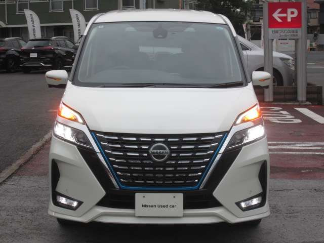 セレナ1.2 e-POWER ハイウェイスターG
