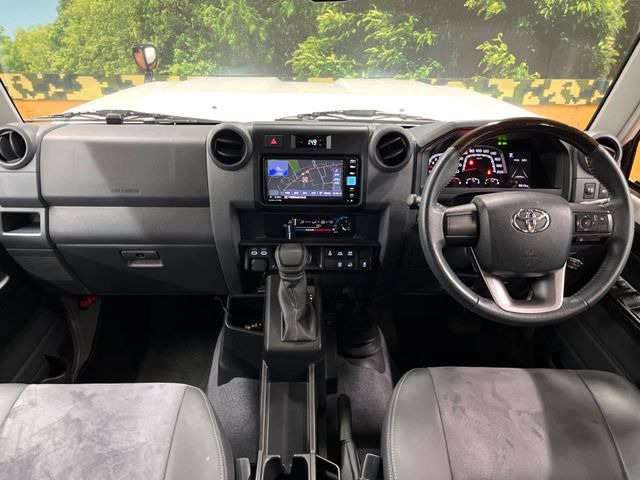 ランドクルーザー702.8 AX ディーゼル 4WD