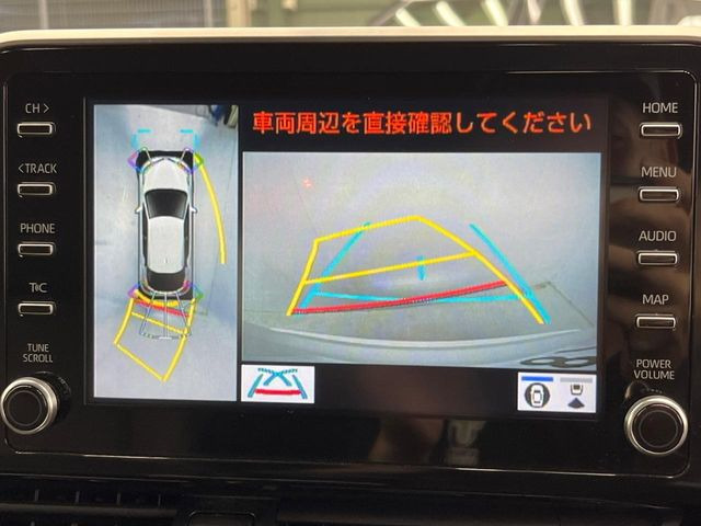 【パノラミックビューモニター】専用のカメラにより、上から見下ろしたような視点で360度クルマの周囲を確認することができます☆死角部分も確認しやすく、狭い場所での切り返しや駐車もスムーズに行えます。
