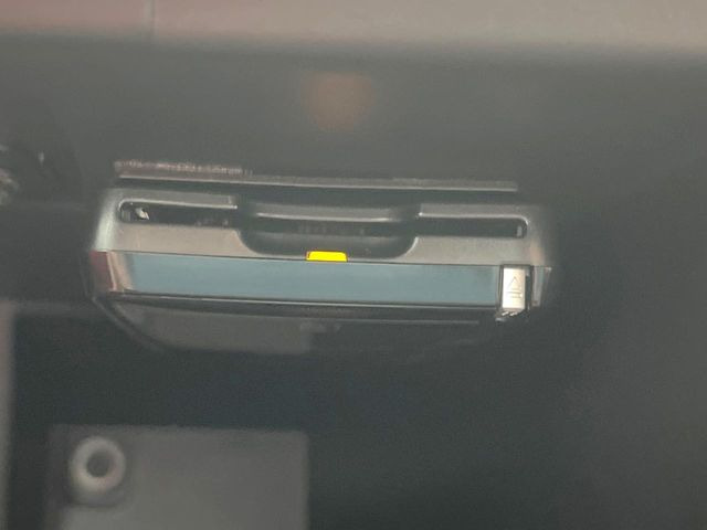 ●ETC車載器(アンテナ分離型音声案内タイプ):お引き渡し時には再セットアップを実施後、お渡しいたします。マイレージ登録に関してもお気軽にスタッフまでお尋ねください。