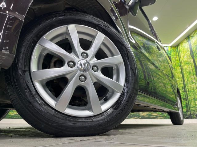 �O�ςɃ}�b�`���������A���~�z�C�[���𑕒����Ă���܂��B�e��ЊO�A���~�z�C�[����A�X�^�b�h���X�^�C�����戵�����Ă���܂��B���񂲑��k����������