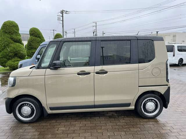 N-BOXジョイ ターボ 2トーン