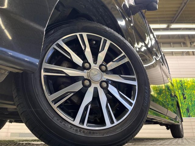 �y����14�C���`�A���~�z�C�[���z�O�ςɃ}�b�`���������A���~�z�C�[���𑕒����Ă���܂��B�e��ЊO�A���~�z�C�[����A�X�^�b�h���X�^�C�����戵�����Ă���܂��B���񂲑��k����������