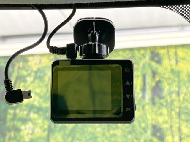 【ドライブレコーダー】ドライブレコーダー装備!走行中はもちろん、あおり運転や事故に遭遇した際、映像で記録し、万一のリスクに備えます。※記録用SDカードはお客様ご自身でご準備いただく必要があります。