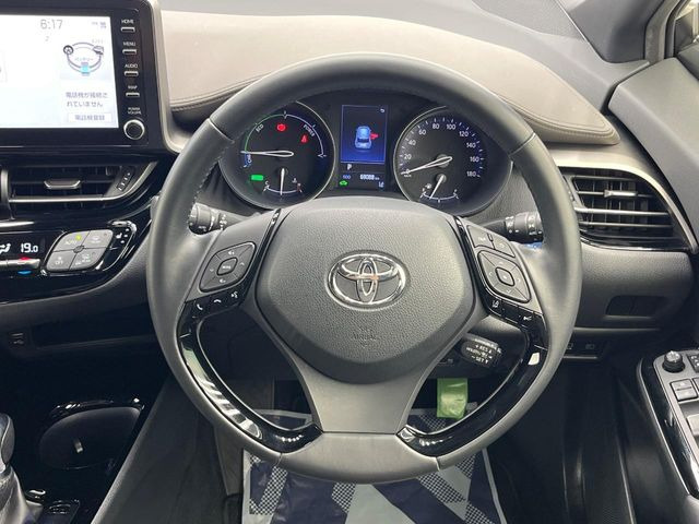 【ステアリングスイッチ】運転中、前方から目線をそらすことなく、オーディオ等の操作が可能な便利機能!安心&快適なドライブを演出してくれます♪