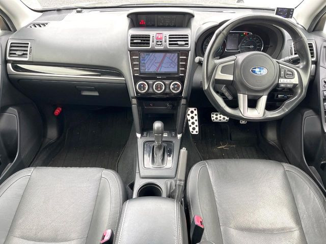 フォレスター2.0 XT アイサイト 4WD