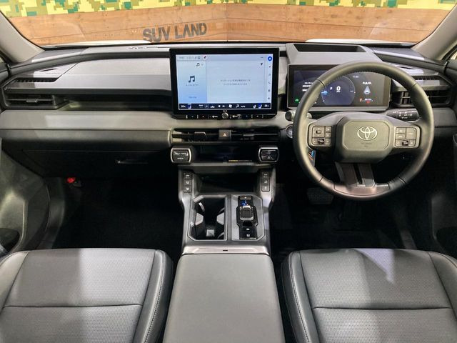 RAV42.5 Z E-Four 4WD