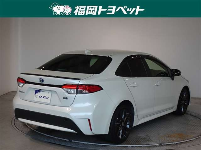 カローラ1.8 ハイブリッド W×B