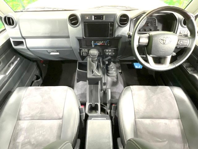 ランドクルーザー702.8 AX ディーゼル 4WD