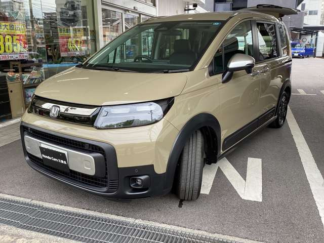フリード1.5 クロスター スロープ