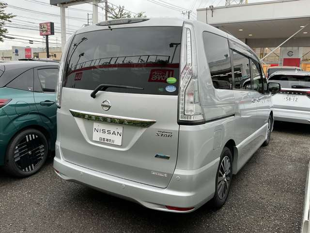 セレナ2.0 ハイウェイスター Vセレクション+Safety II S-HYBRID