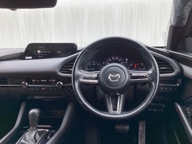 MAZDA3ファストバック1.8 XD ブラックトーンエディション