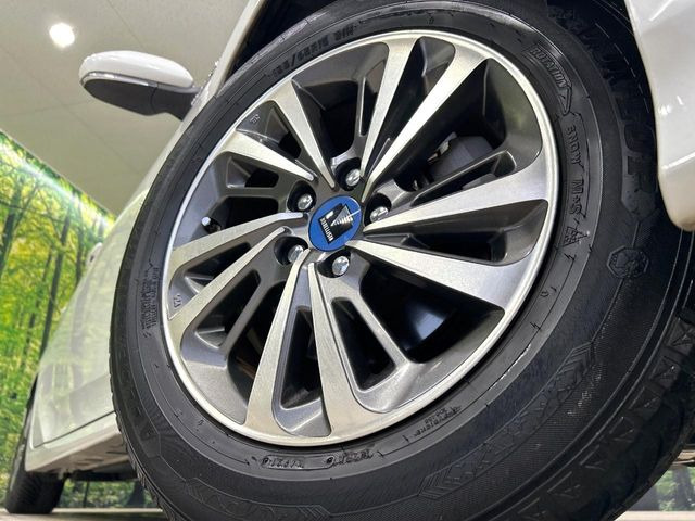 �y�����I�v�V�������f���X�^15�C���`�A���~�z�C�[���z�����I�v�V�����z�C�[���𑕒��B���s���\�̌���ɉ����A�O�ς����X�^�C���b�V���ɂȂ��Ă��܂��B