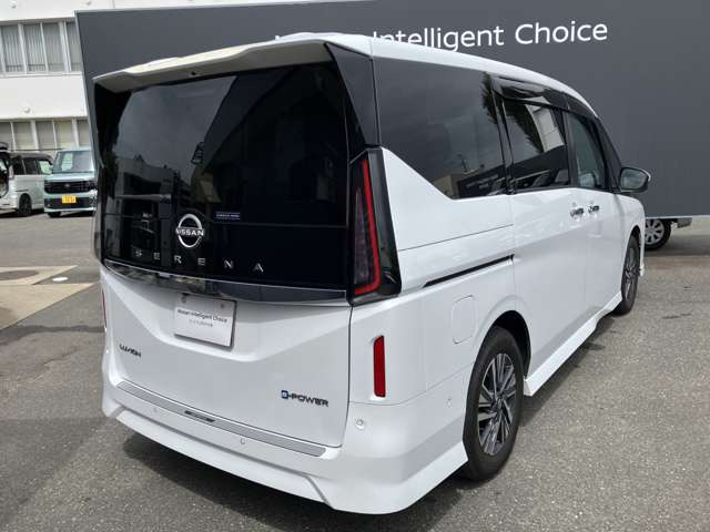 セレナ1.4 e-POWER ルキシオン