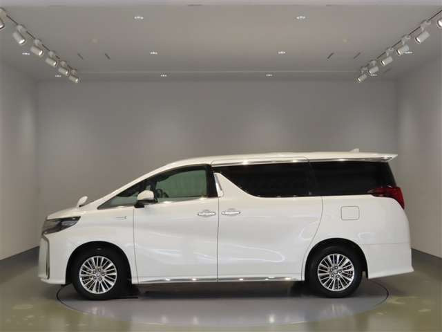 アルファードハイブリッド 2.5 S タイプゴールド E-Four 4WD