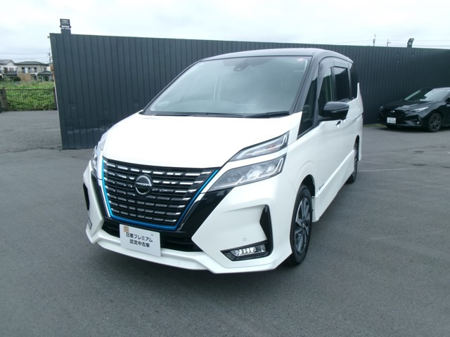 セレナ1.2 e-POWER ハイウェイスターV