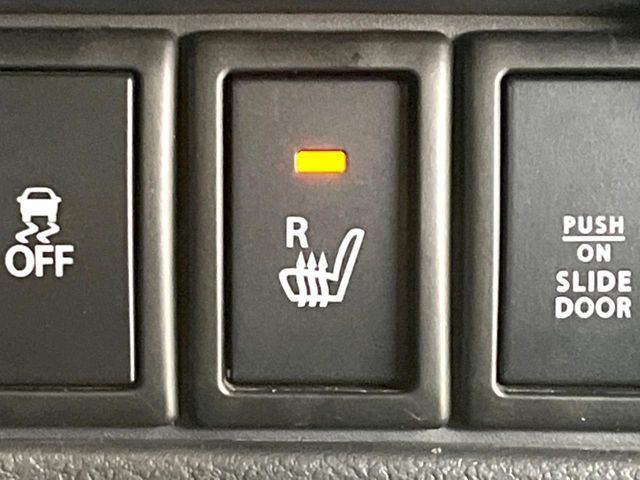 【シートヒーター】寒い日に重宝するシートヒーター!エアコンより早く温まってくれるので寒がりの人も安心ですね♪エアコンの温風は乾燥するから苦手、という方にもをおすすめです。