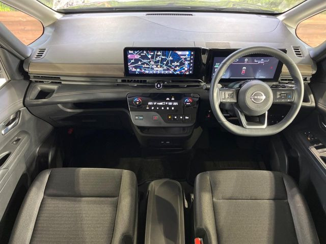 セレナ1.4 e-POWER ハイウェイスターV
