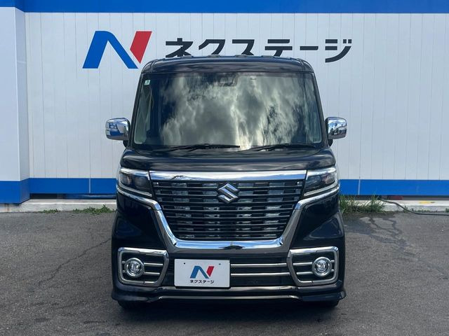 弊社では、全車『修復歴なし』のお車のみ取り扱っております。専任バイヤーによる厳選した仕入れの後、入庫後の車両チェックを行い、ネクステージが認定した高品質な中古車をご提供しております。