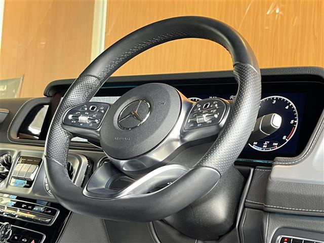 GクラスG400d AMG ライン 4WD