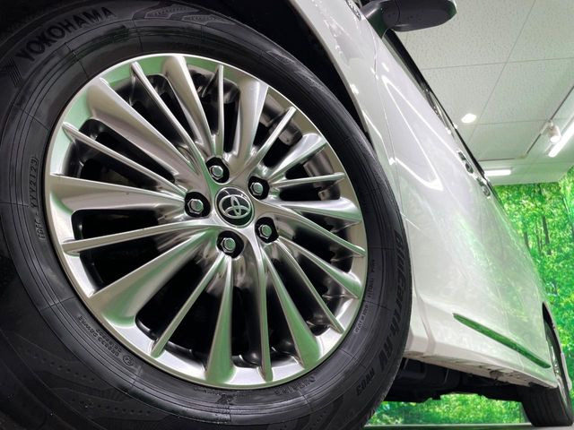 �y����17�C���`�A���~�z�C�[���z�O�ςɃ}�b�`���������A���~�z�C�[���𑕒����Ă���܂��B�e��ЊO�A���~�z�C�[����A�X�^�b�h���X�^�C�����戵�����Ă���܂��B���񂲑��k����������