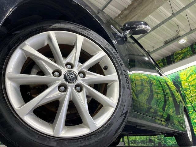 �y����17�C���`�A���~�z�C�[���z�O�ςɃ}�b�`���������A���~�z�C�[���𑕒����Ă���܂��B�e��ЊO�A���~�z�C�[����A�X�^�b�h���X�^�C�����戵�����Ă���܂��B���񂲑��k����������