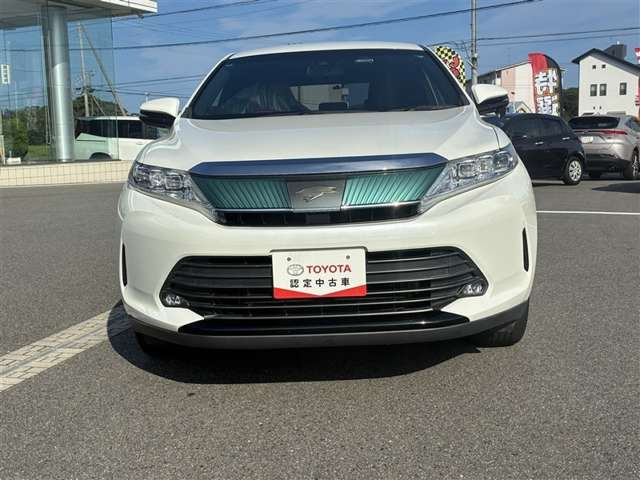 ハリアー2.5 ハイブリッド E-Four プレミアム メタル アンド レザーパッケージ 4WD