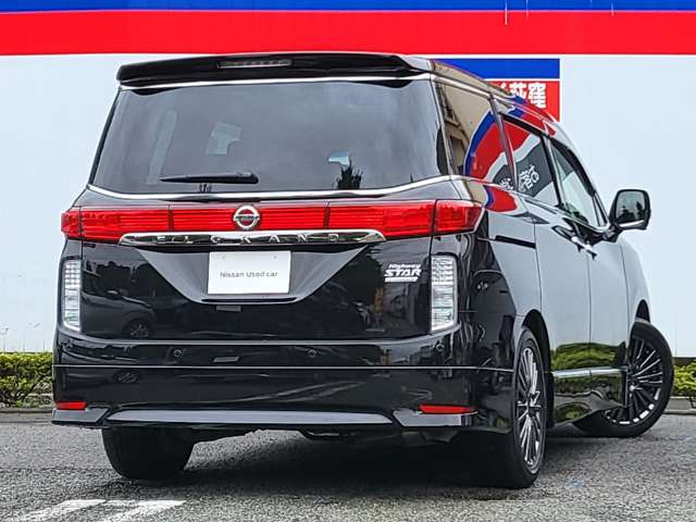エルグランド3.5 350ハイウェイスター プレミアム アーバンクロム 4WD