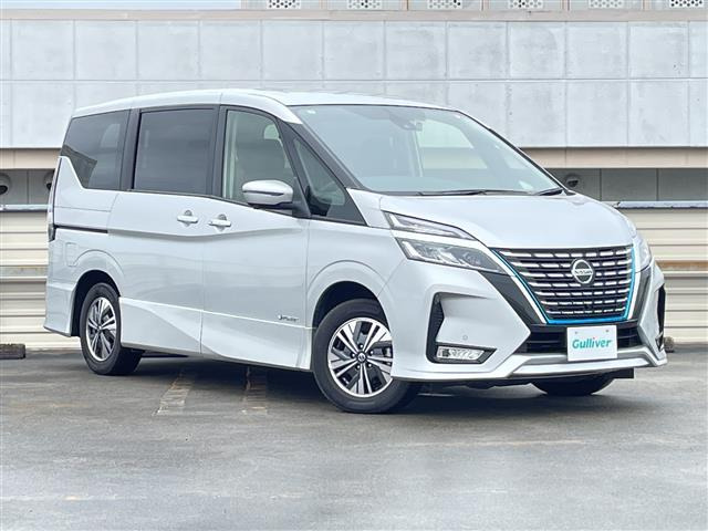 セレナ1.2 e-POWER ハイウェイスターV アーバンクロム