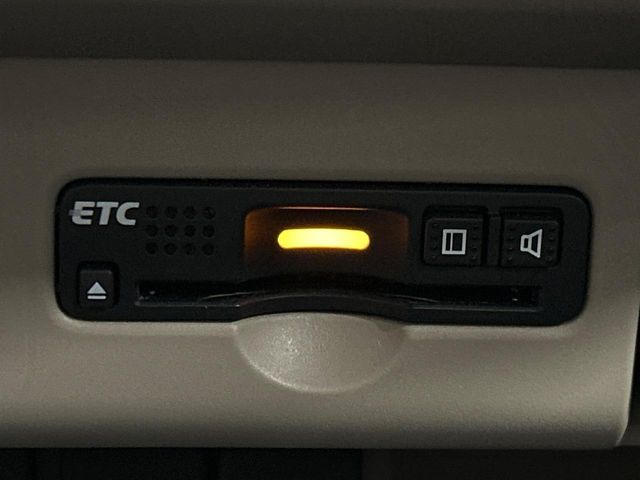 【ETC】高速道路の料金所をストレスなく通過!話題のスポットやサービスエリアに多い「スマートIC」利用時は必須のアイテムです。当店でセットアップを実施、ご納車当日からすぐにご利用いただけます!