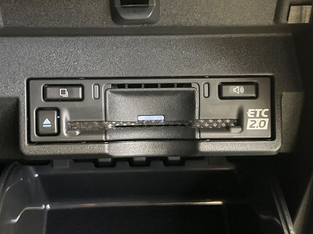 【ETC】高速道路の料金所をストレスなく通過!話題のスポットやサービスエリアに多い「スマートIC」利用時は必須のアイテムです。当店でセットアップを実施、ご納車当日からすぐにご利用いただけます!