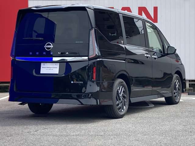 セレナ1.4 e-POWER ハイウェイスターV