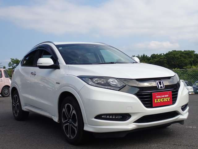ヴェゼル1.5 ハイブリッド Z ホンダセンシング 4WD