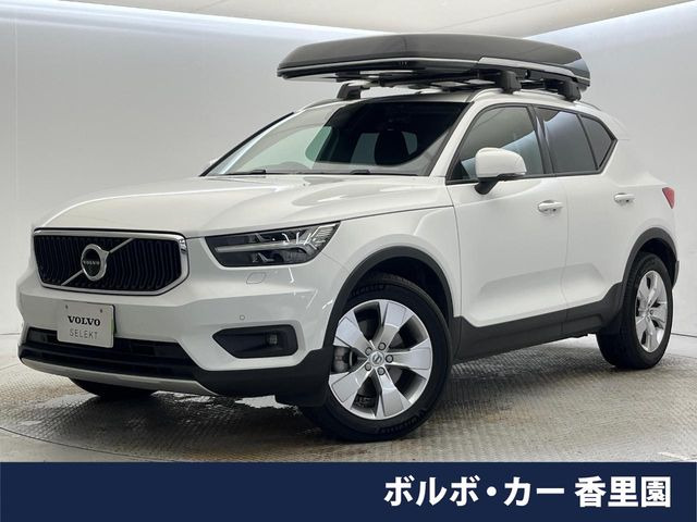 XC40B4 AWD モメンタム 4WD