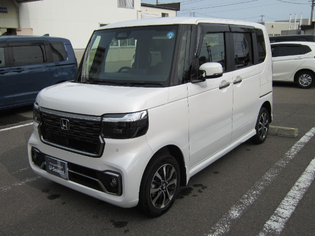 N-BOXカスタムコーディネートスタイル モノトーン 4WD