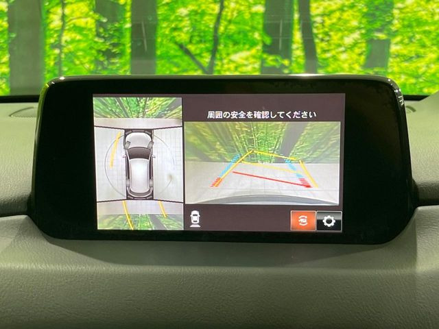 【360&deg;ビューモニター】専用のカメラにより、上から見下ろしたような視点で360度クルマの周囲を確認することができます☆死角部分も確認しやすく、狭い場所での切り返しや駐車もスムーズに行えます。
