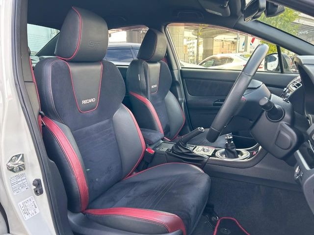 �yRECARO���o�P�b�g�V�[�g�z�l�ԍH�w�Ɋ�Â����ʈ����z�ɂ���č��ւ̕��S�Ⓑ���ԉ^�]���̔�J�������y������ڂŃ��J���Ƃ킩��X�|�[�e�B�ȃ��b�N�X�������ł��B