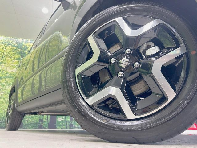 �y����16�C���`�A���~�z�C�[���z�O�ςɃ}�b�`���������A���~�z�C�[���𑕒����Ă���܂��B�e��ЊO�A���~�z�C�[����A�X�^�b�h���X�^�C�����戵�����Ă���܂��B���񂲑��k����������