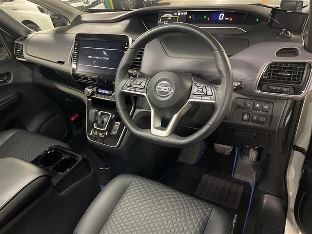 セレナ1.2 e-POWER ハイウェイスターV