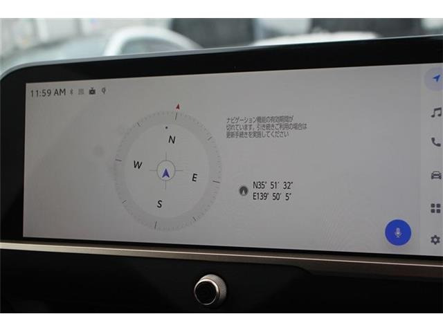 クラウンスポーツ2.5 G E-Four 4WD