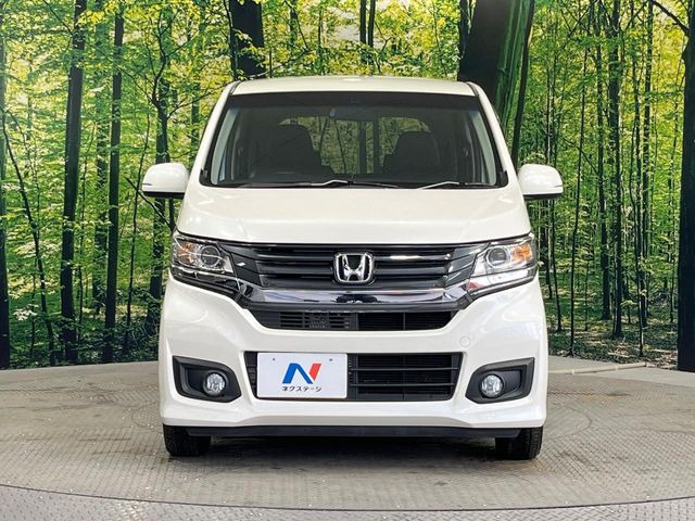 弊社では、全車『修復歴なし』のお車のみ取り扱っております。専任バイヤーによる厳選した仕入れの後、入庫後の車両チェックを行い、ネクステージが認定した高品質な中古車をご提供しております。