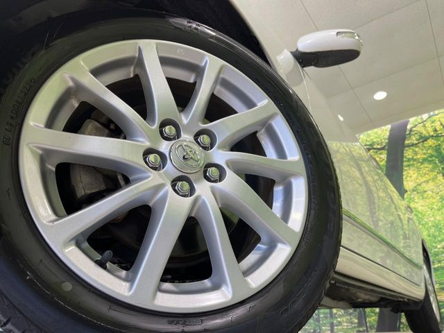 �y����16�C���`�A���~�z�C�[���z�O�ςɃ}�b�`���������A���~�z�C�[���𑕒����Ă���܂��B�e��ЊO�A���~�z�C�[����A�X�^�b�h���X�^�C�����戵�����Ă���܂��B���񂲑��k����������