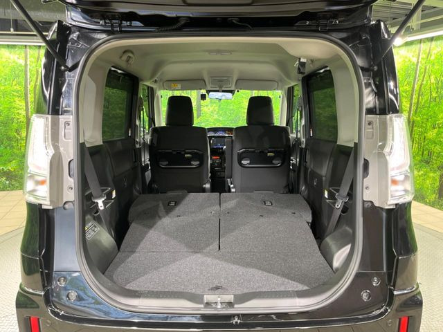 普段のお買い物や通勤、送迎等に十分な荷室スペースを確保しております。セカンドシートを倒すと、大きな荷物の積載も可能です♪