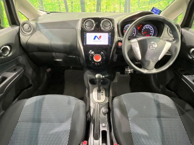 ノート1.2 X FOUR Vセレクション プラスセーフティ 4WD