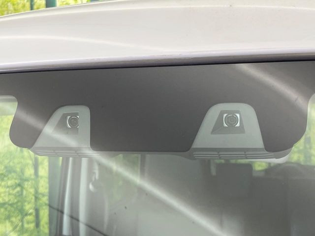【スズキ セーフティサポート】走行中に前方の車両等を認識し、衝突しそうな時は警報とブレーキで衝突回避と被害軽減をアシスト。より安全にドライブをお楽しみいただけます。