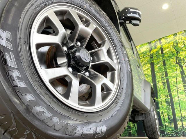 �y����15�C���`�A���~�z�C�[���z�O�ςɃ}�b�`�����A���~�z�C�[���𑕒����Ă���܂��B�e��A���~�z�C�[����A�X�^�b�h���X�^�C�����戵�����Ă���܂��B���񂲑��k����������
