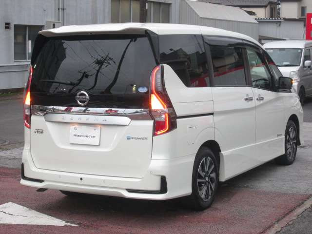 セレナ1.2 e-POWER ハイウェイスターG